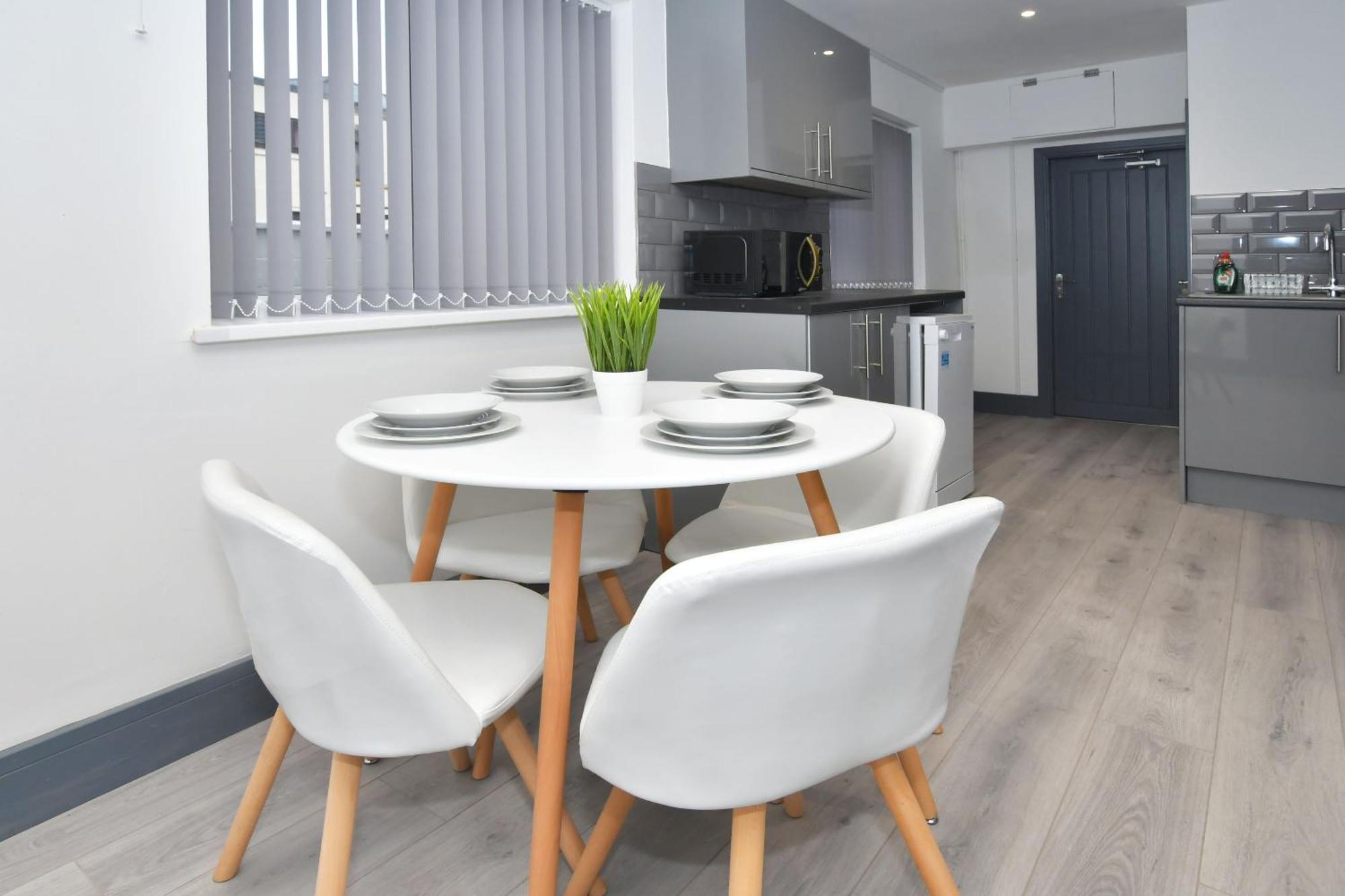 Townhouse @ 24 Brunswick Place Stoke Etruria Bilik gambar