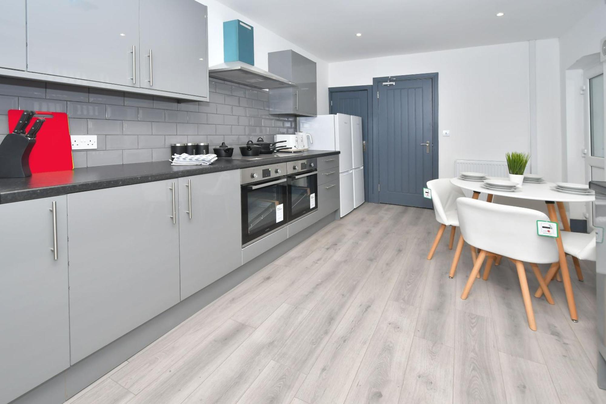 Townhouse @ 24 Brunswick Place Stoke Etruria Bilik gambar