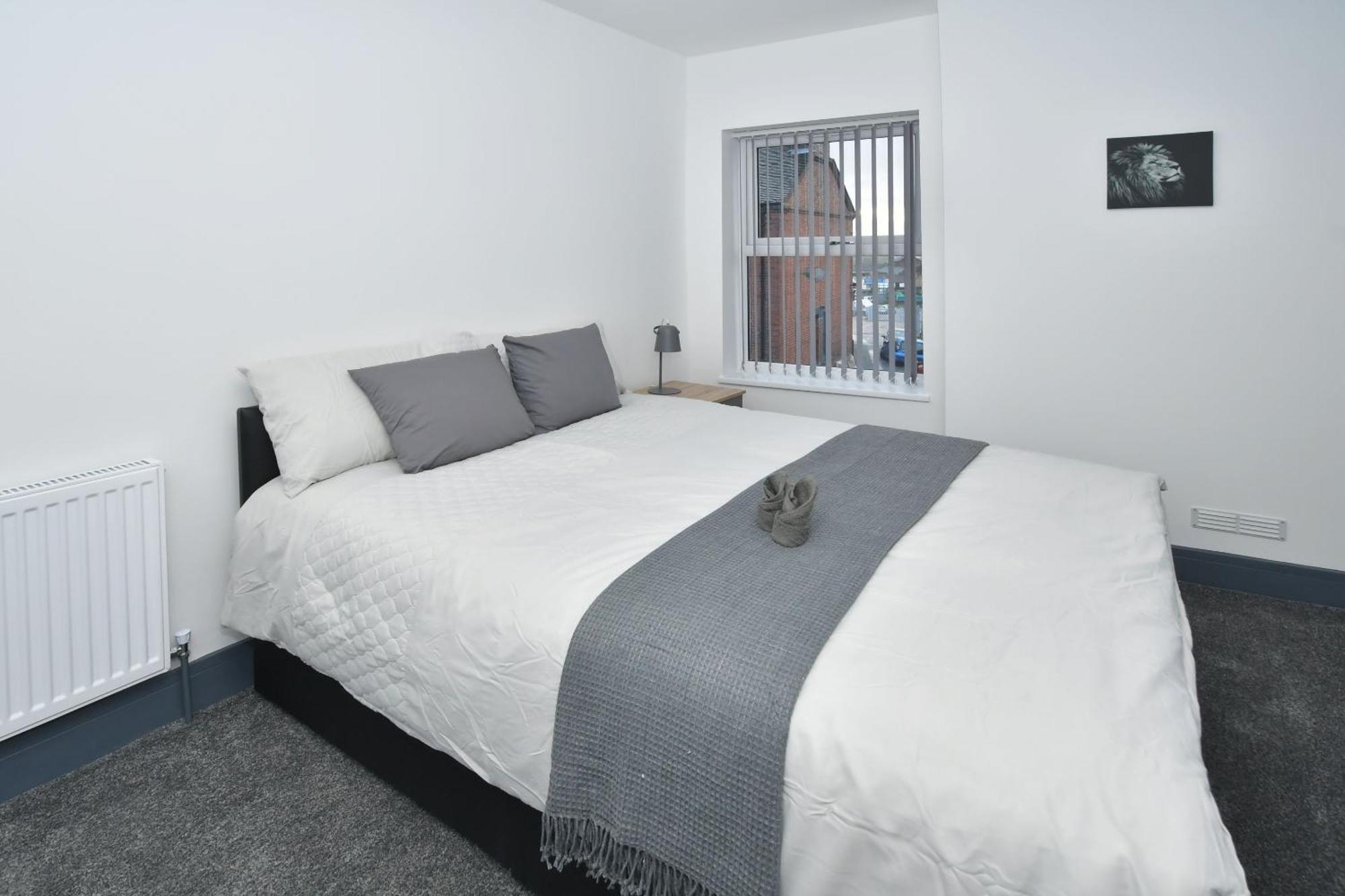 Townhouse @ 24 Brunswick Place Stoke Etruria Luaran gambar